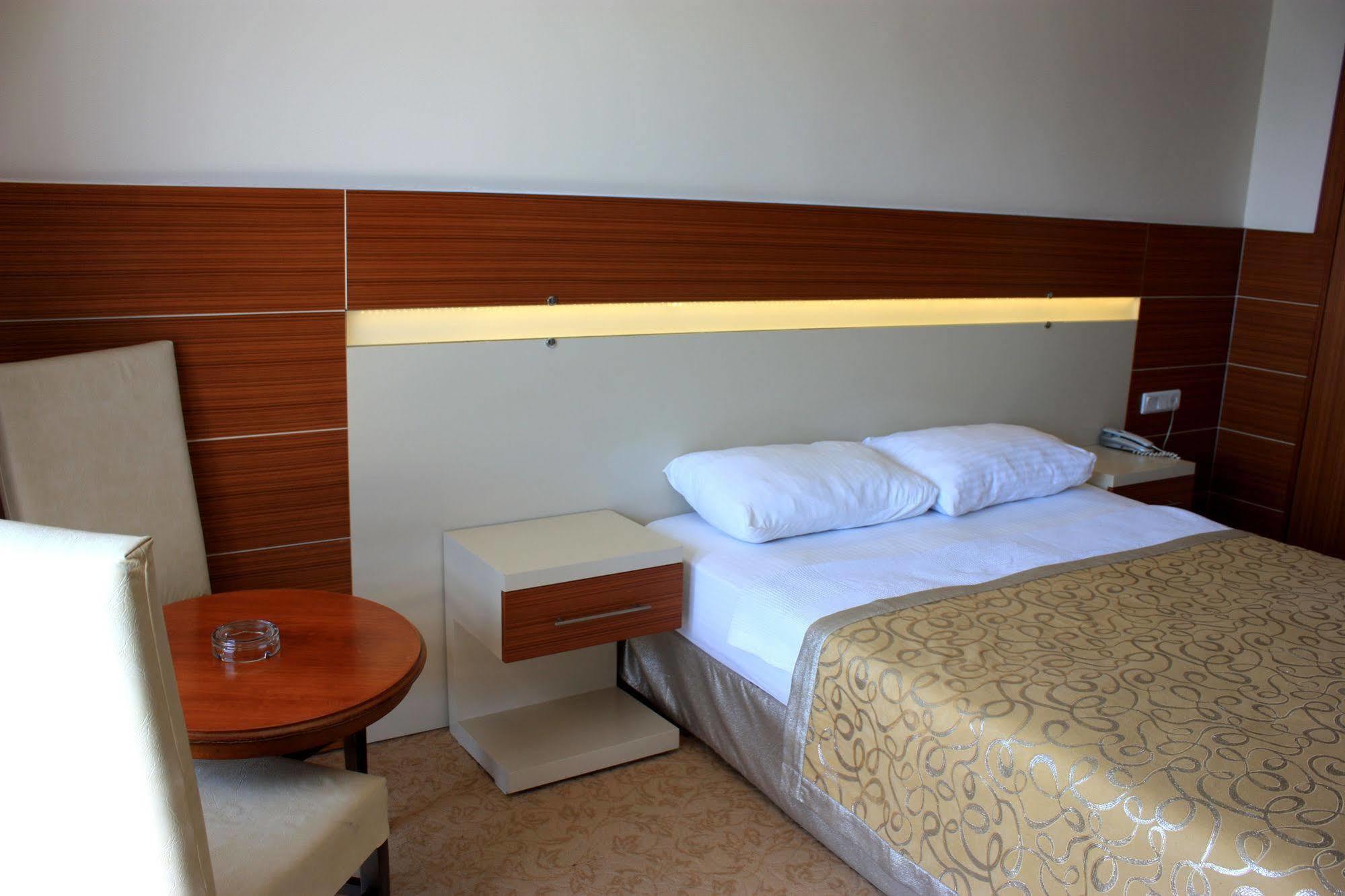 Otel Mendos Garden Exclusive