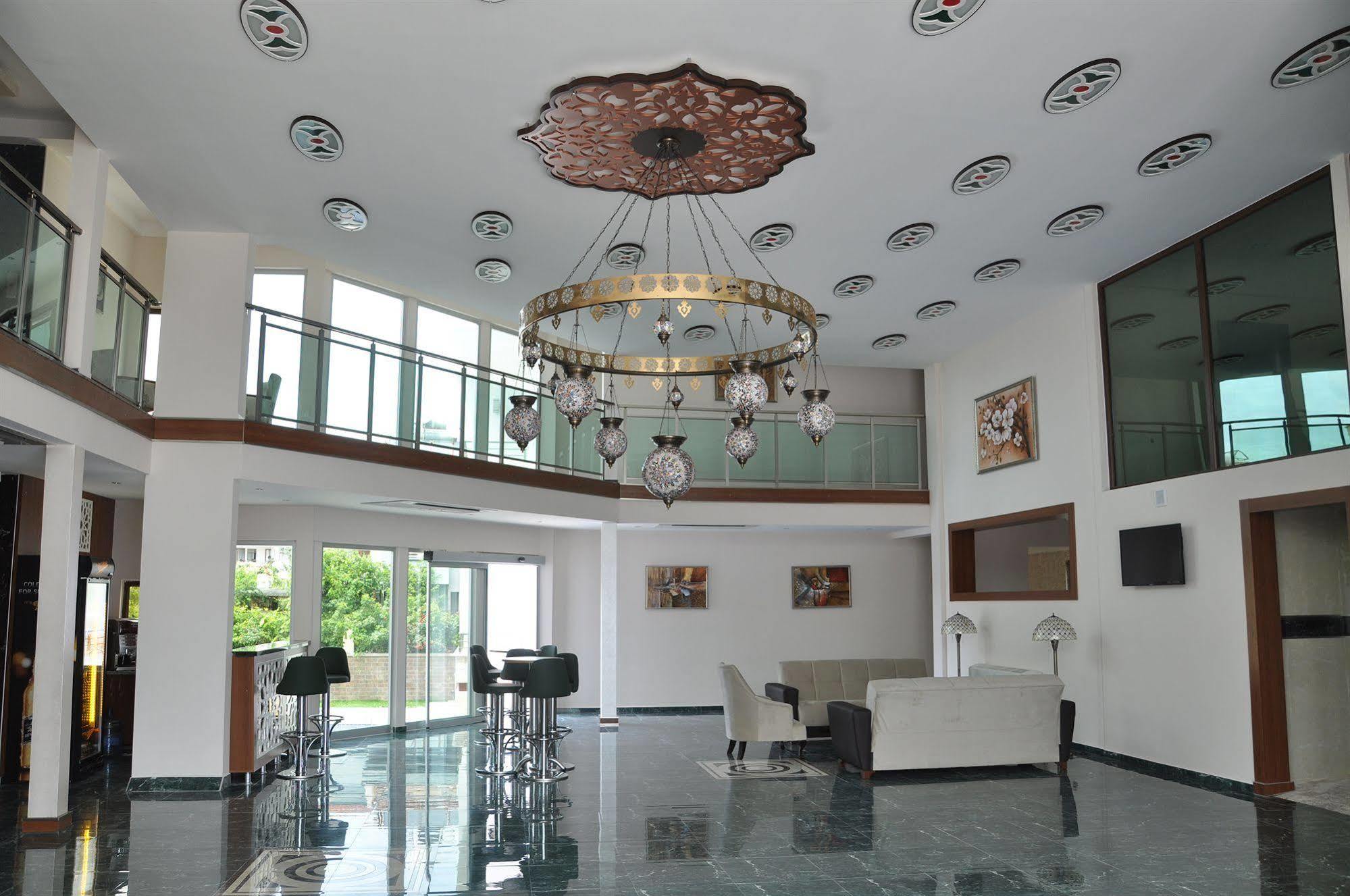 Malahit Exclusive Hotel 2*