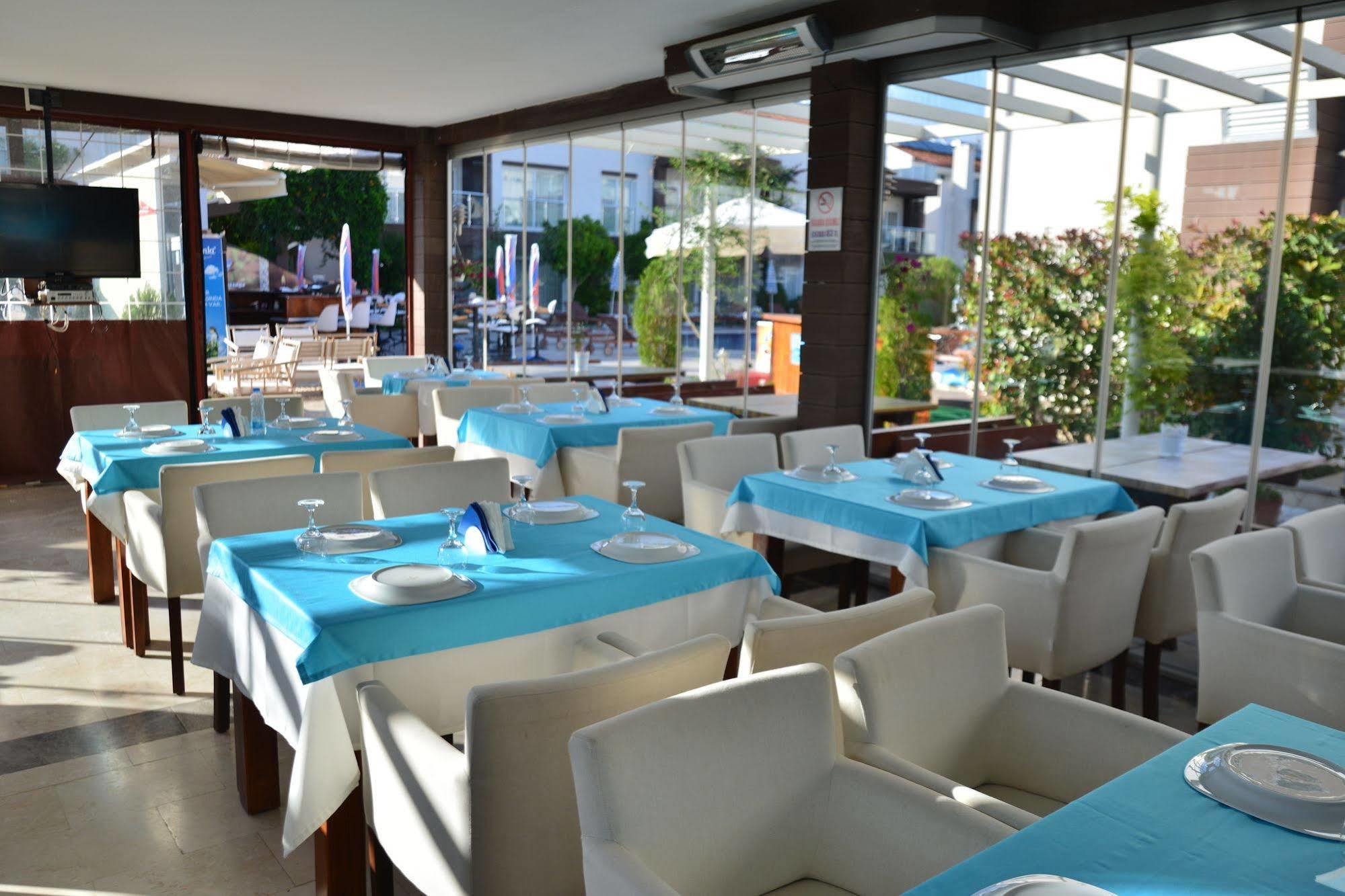 Aparthotel Odyssey 3*