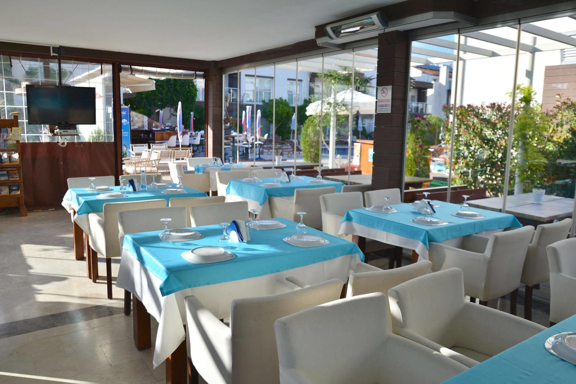 Odyssey Aparthotel 3*