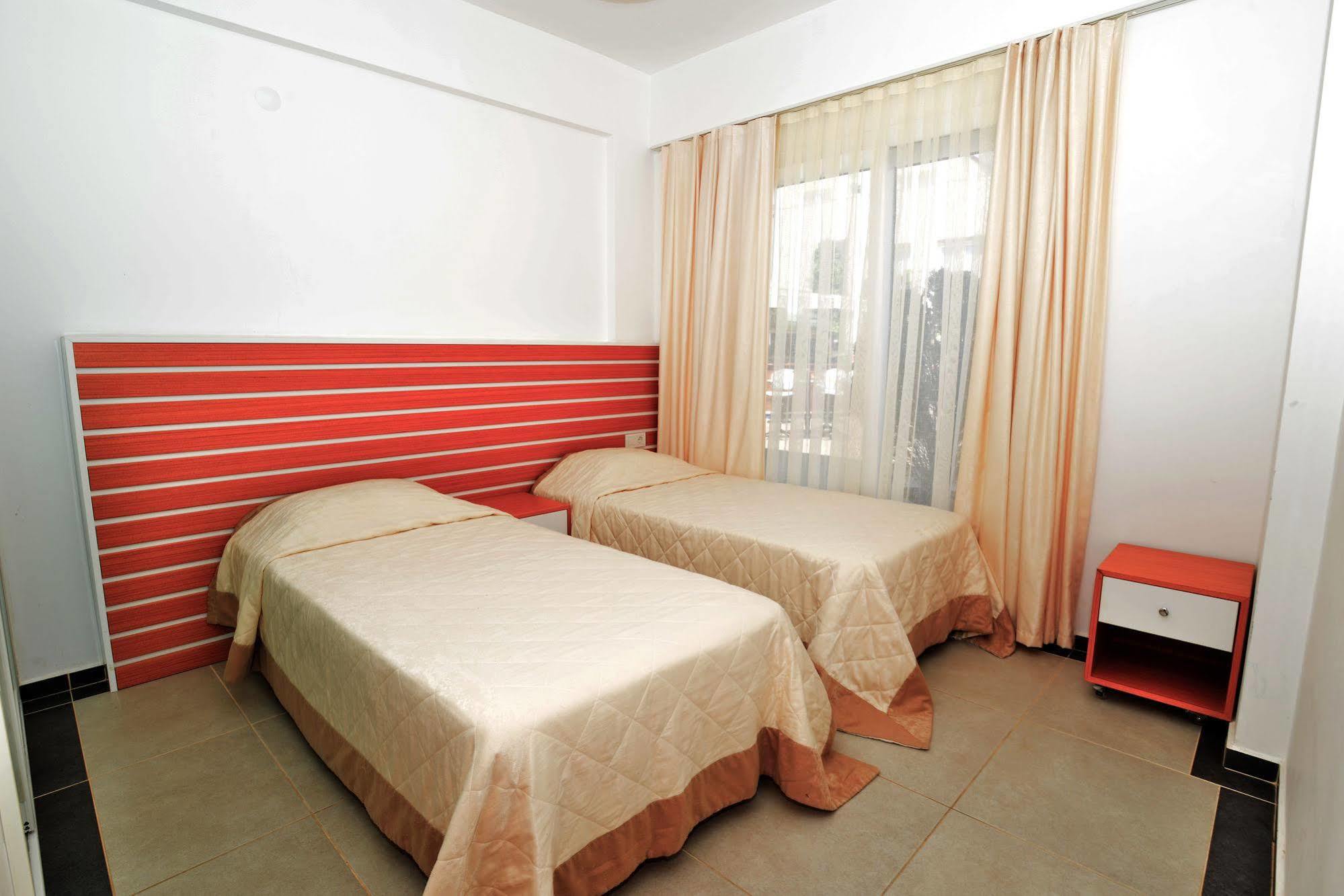 Aparthotel Odyssey 3*