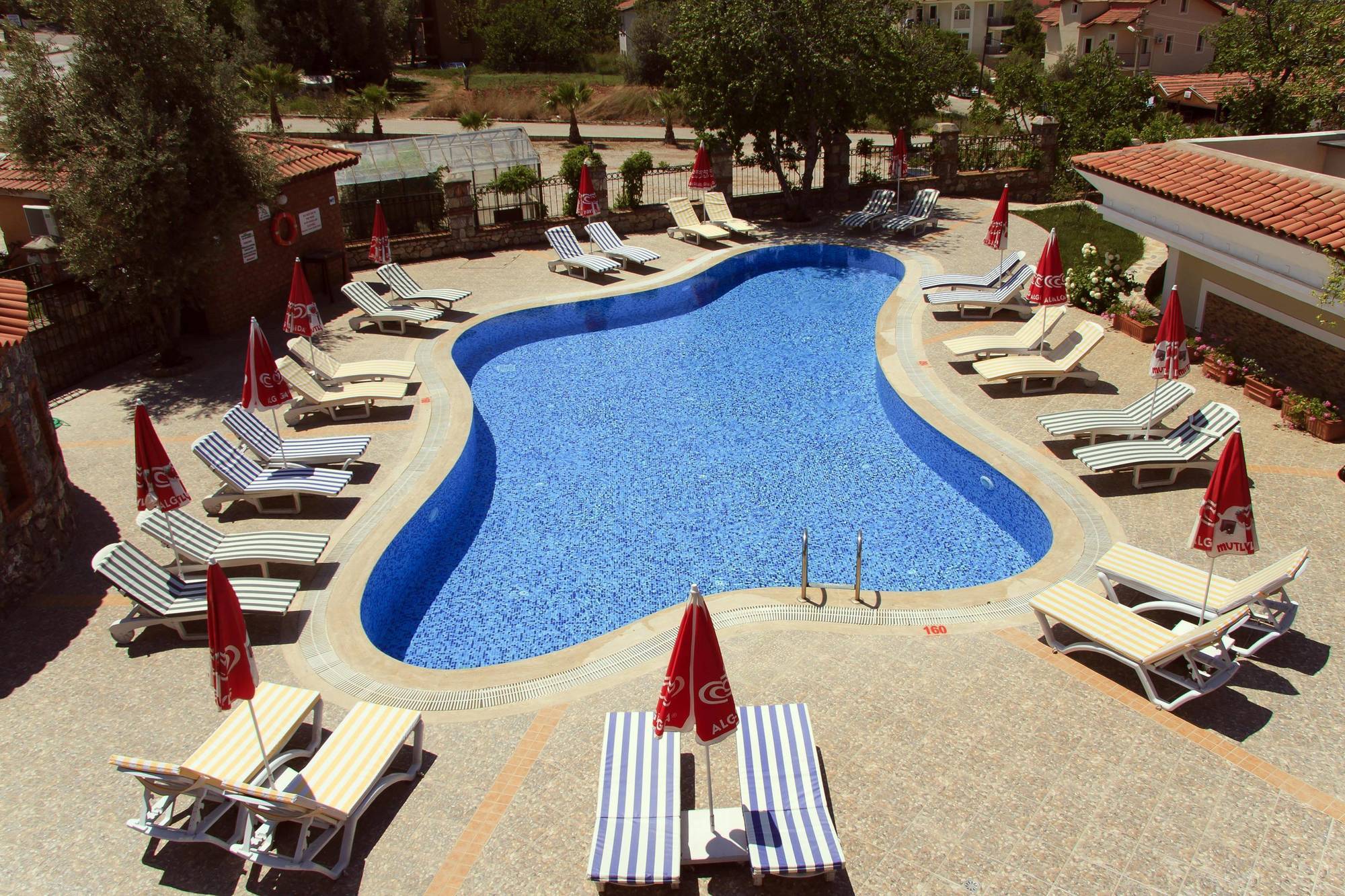 Ova Hotel 3*