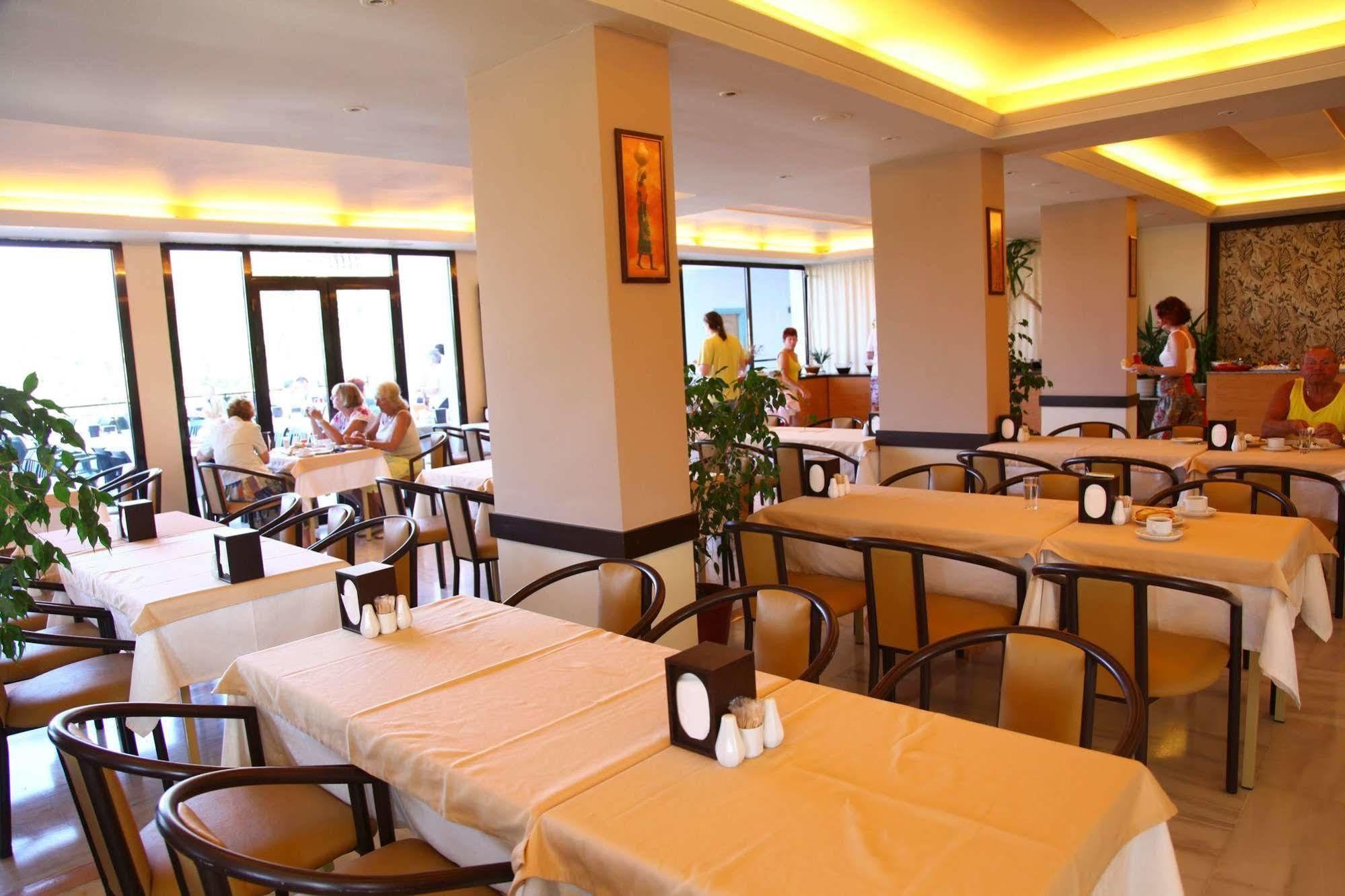 Hotel Pelin 3*