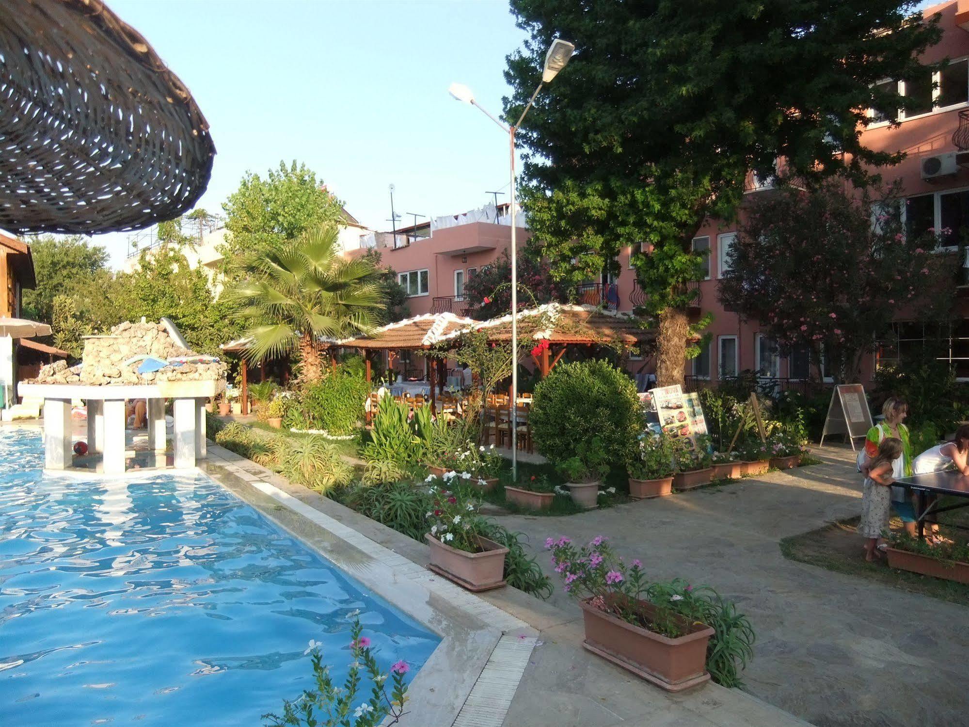 Truva - Boutique Class Hotel 2*