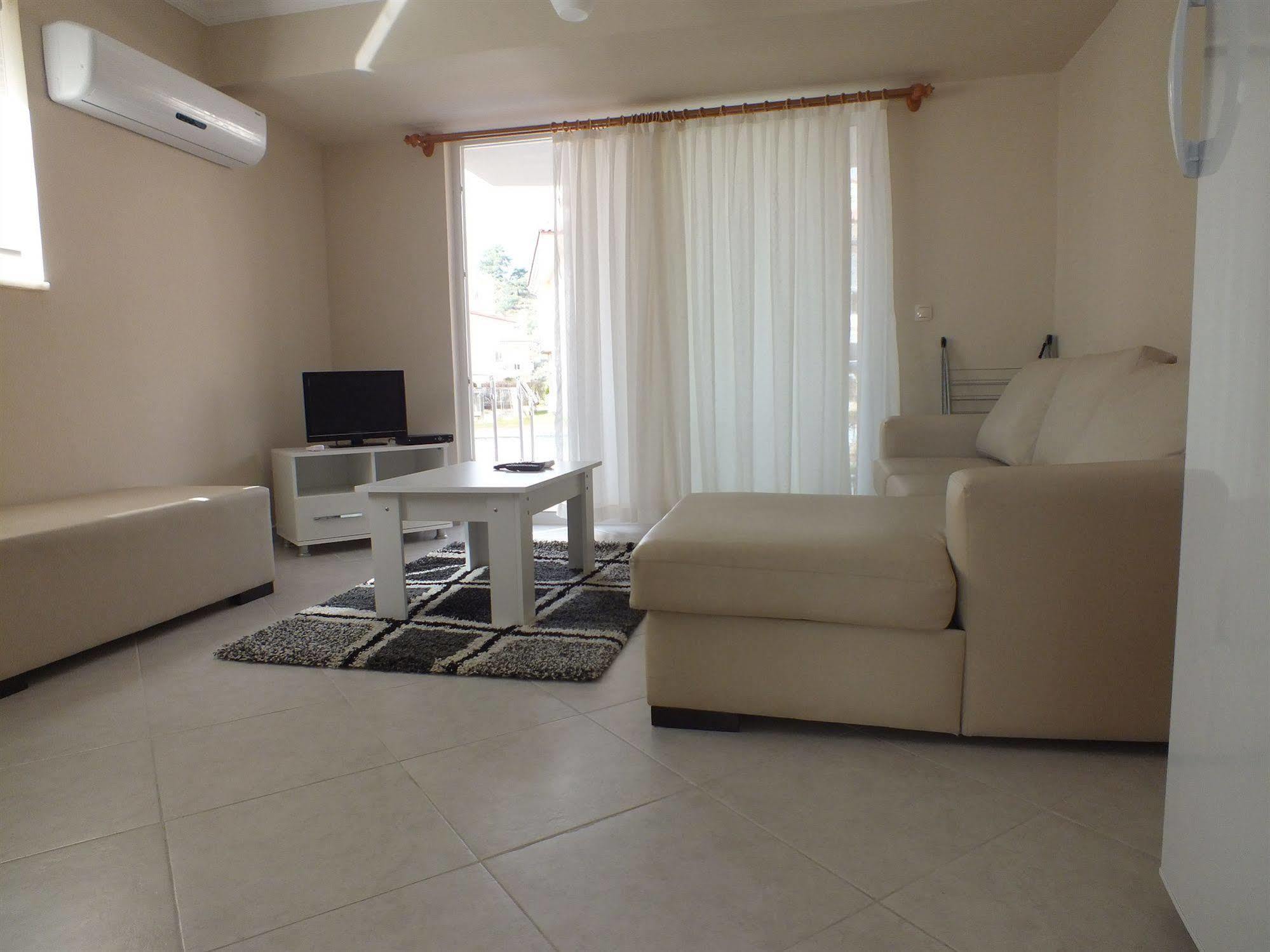 Sunset Beach Club Aparthotel