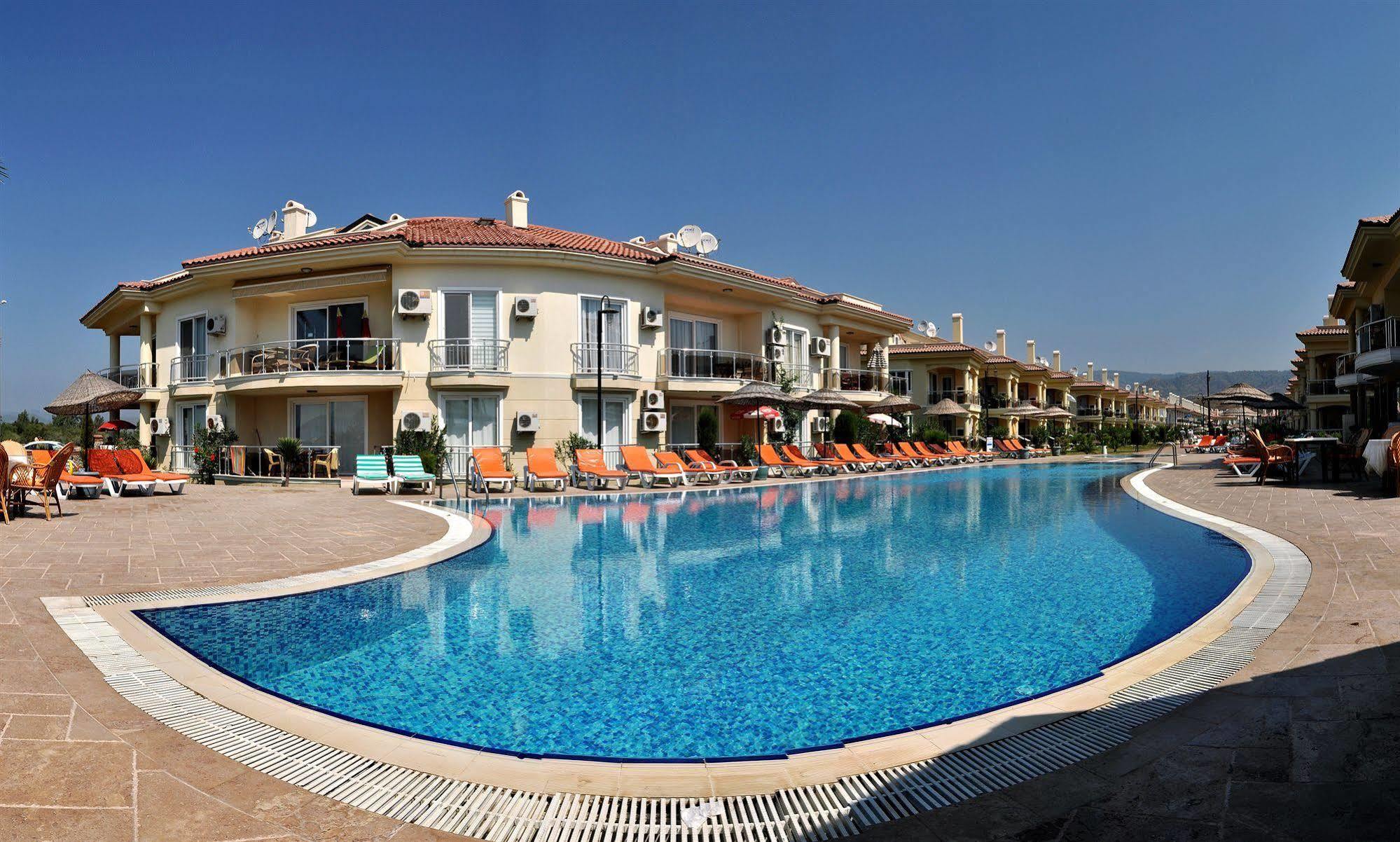 Sunset Beach Club