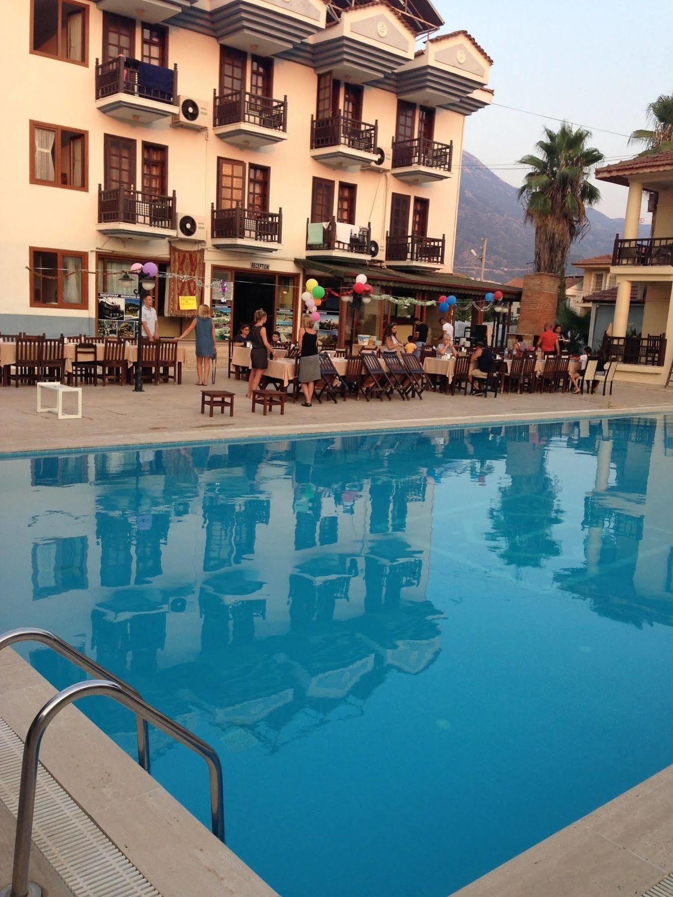 Kilim & Hotel 3*