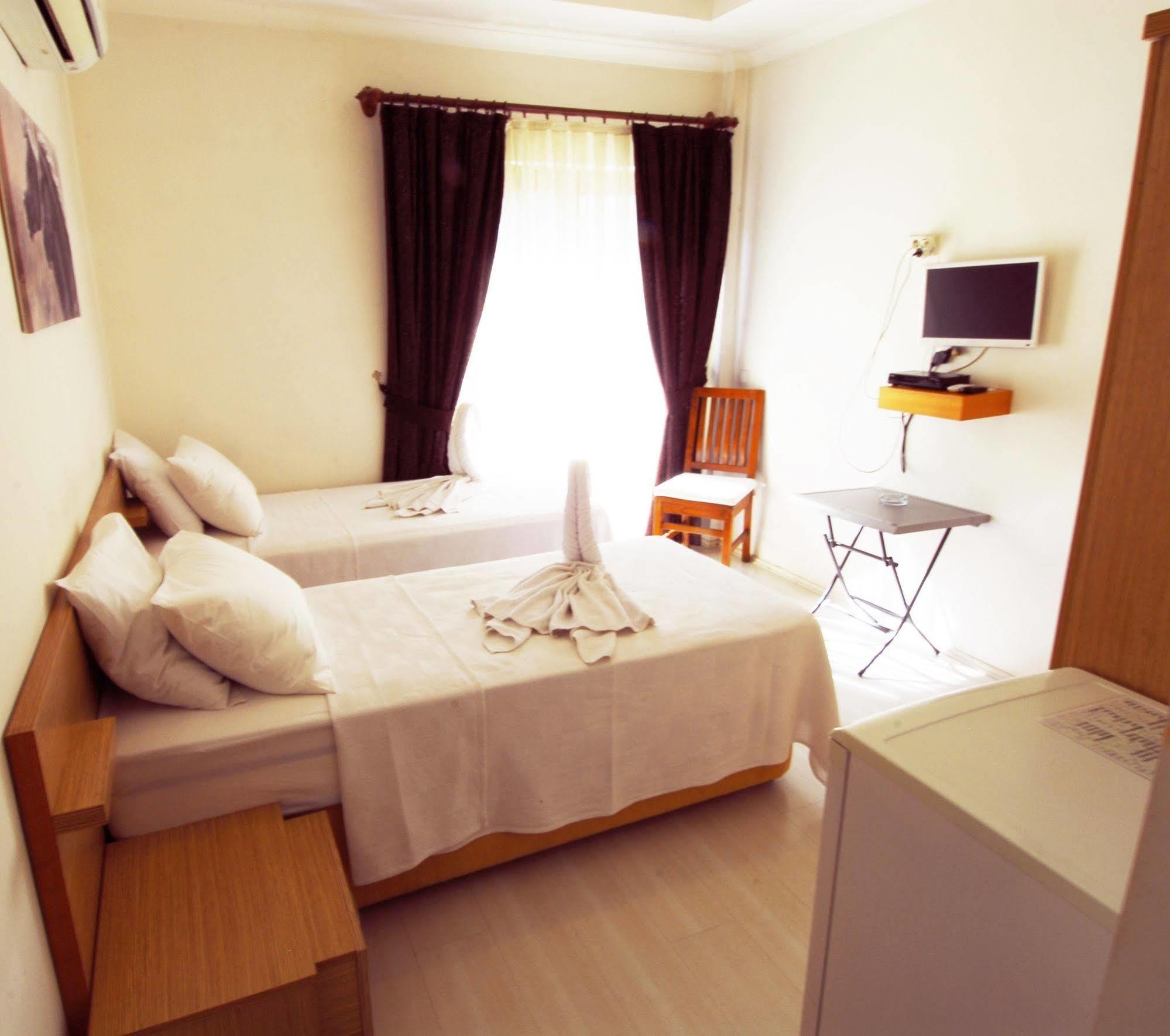 Otel Lidya