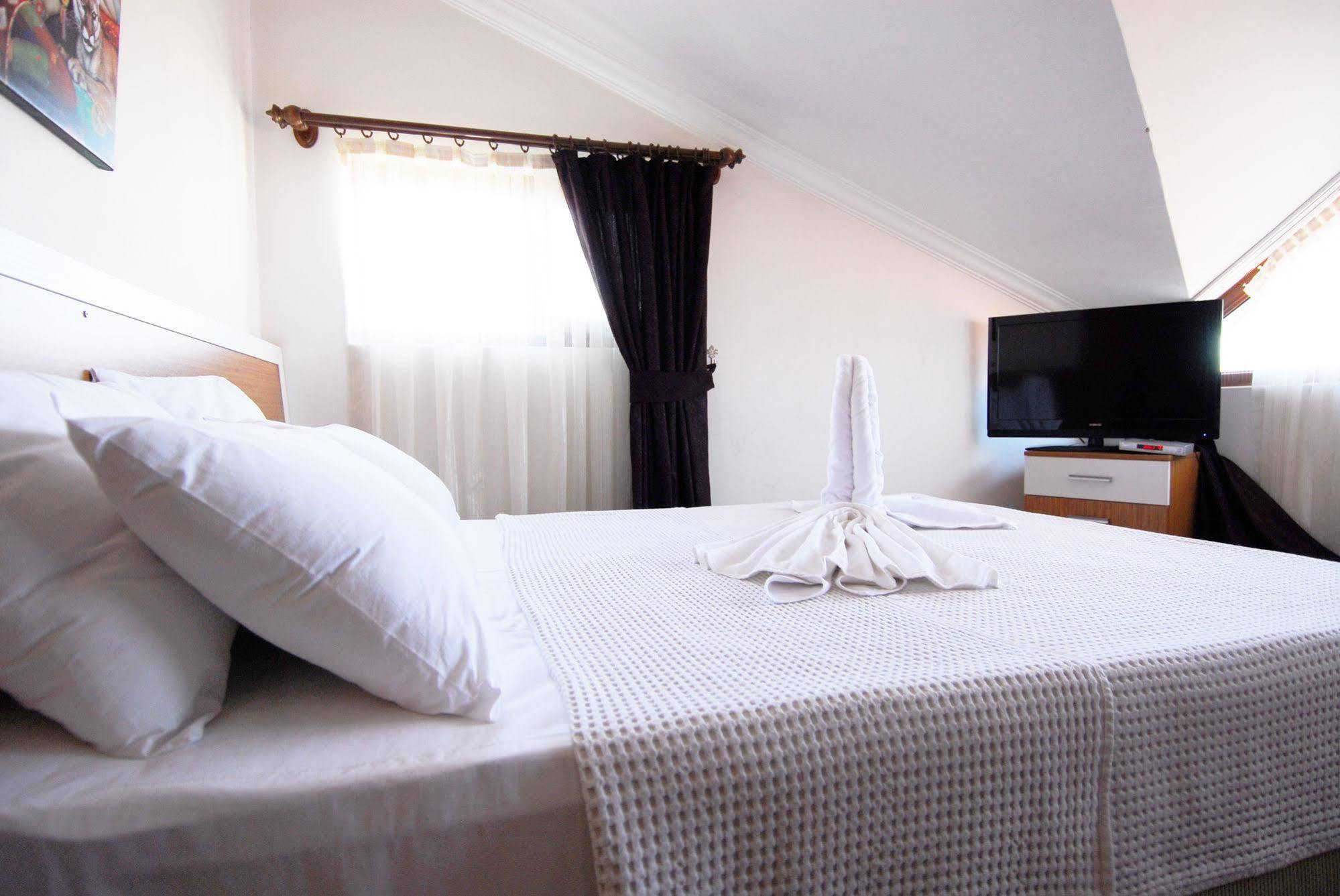 Otel Lidya