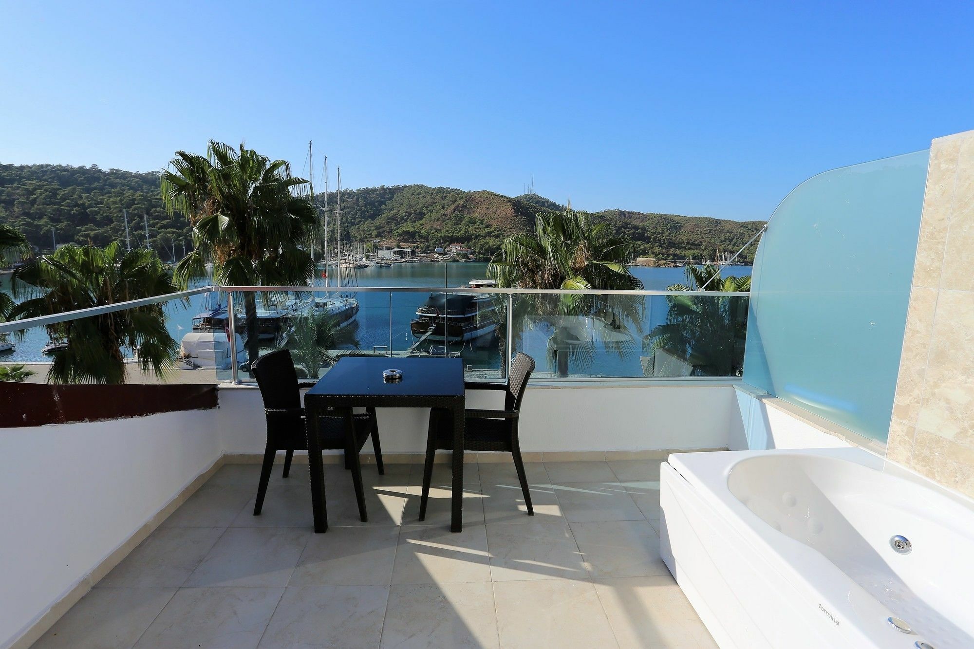 Q&s Cennet Life Otel