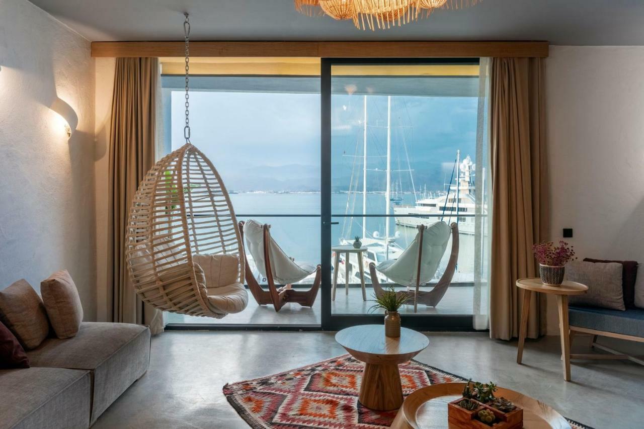 Harbour Hotel 2*