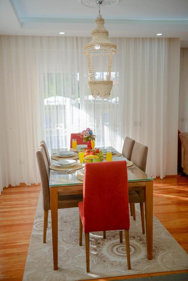 Villa Calis 2 *