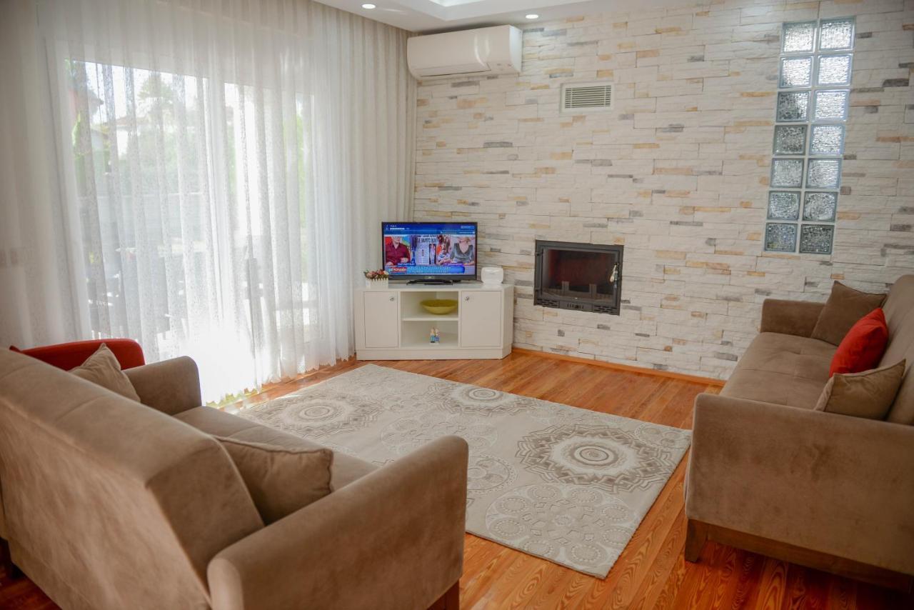 Calis 2 Villa