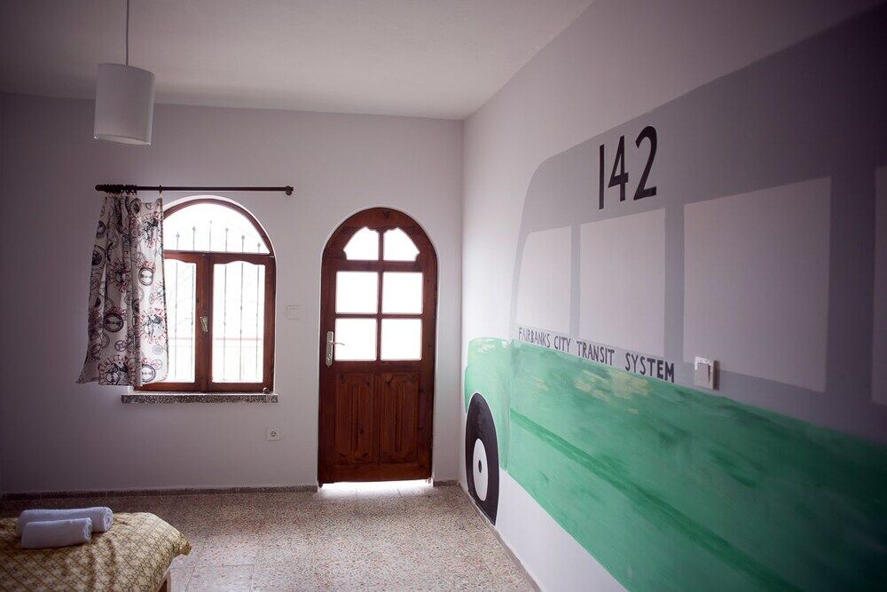 El Camino & Pub Hostel *