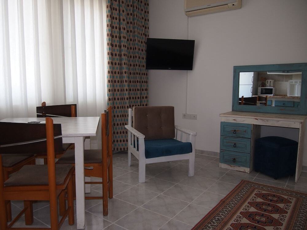 Ozcem Apart Apart Otel *