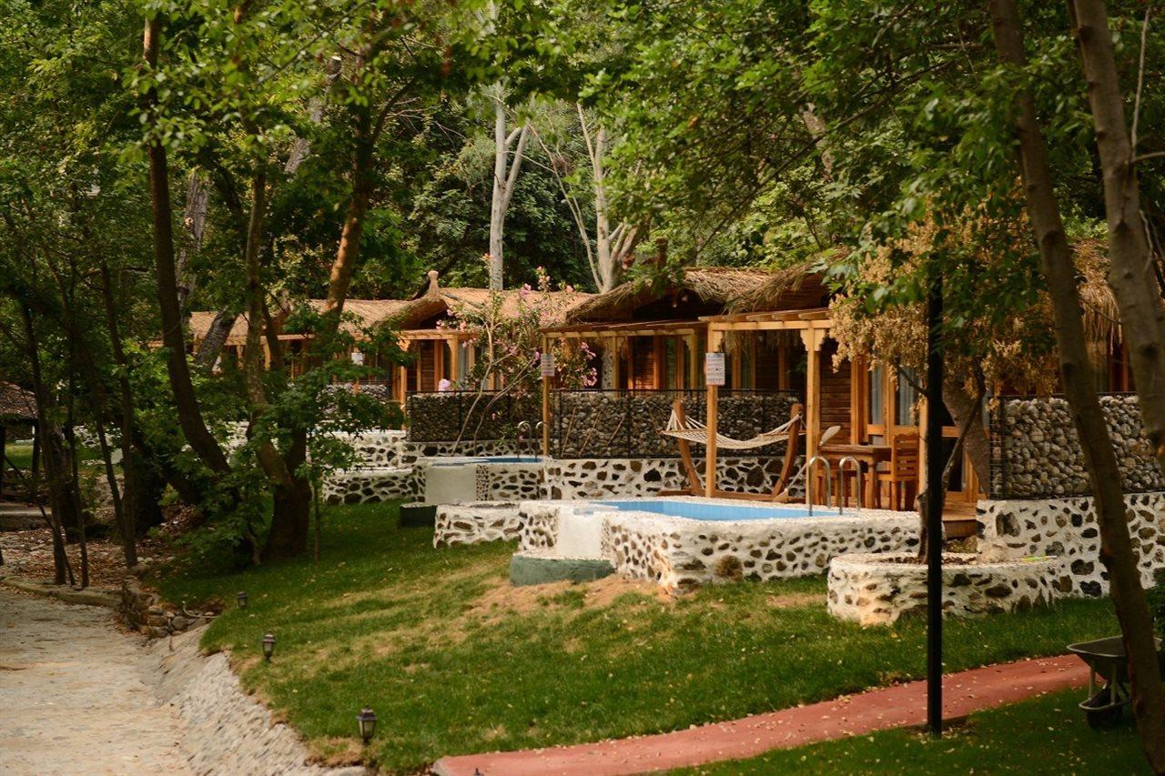 Suna Village & Hotel