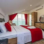 Bella- 4 Bedroom Holiday Villa in Oludeniz