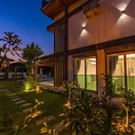 Bella- 4 Bedroom Holiday Villa in Oludeniz