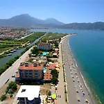 Mutlu Beach