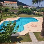 Tuna Apart Villa