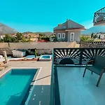 Villa Ata1
