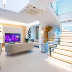 Luxury And Special Design Villa In Hisaroenue Center -Villa Bling Premium