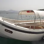Alesta Yacht Hotel