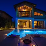 Volans Suites Villas