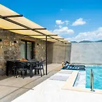 Villa Yar 1