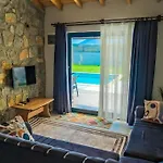 Villa Yar 1