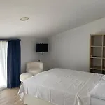Bouvardia Inn