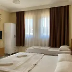 Cam Hotel