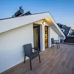 Fethiye Oeluedeniz Ovacik 4 Oda 1 Salon 8 Kisilik Tatil Villasi