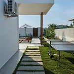 Ashta Suites - Villa Nora 2