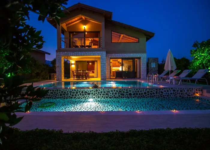 Volans Suites Villas