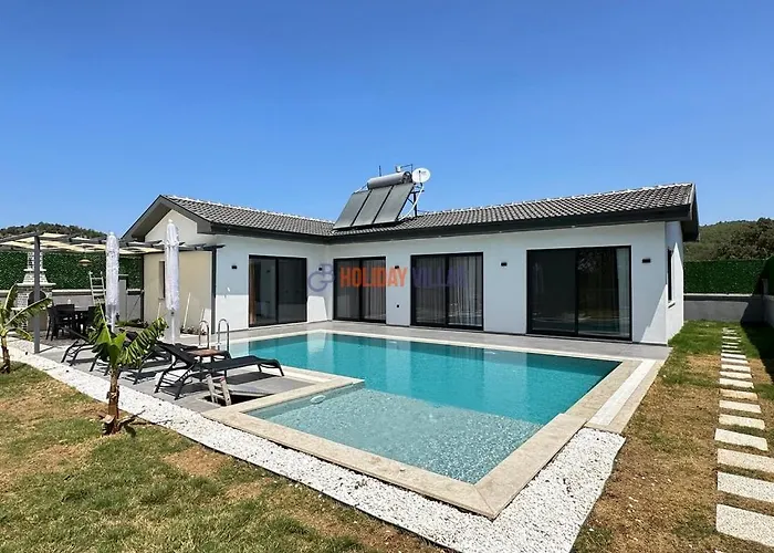 Arya Villa