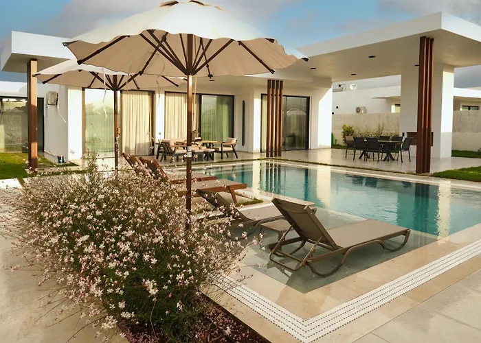 Ashta Gold Suite