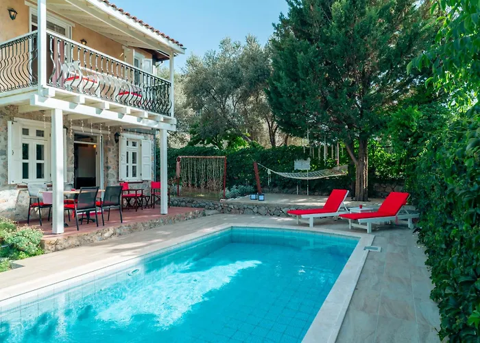 Aurora Holiday Villa In Oeluedeniz Fethiye