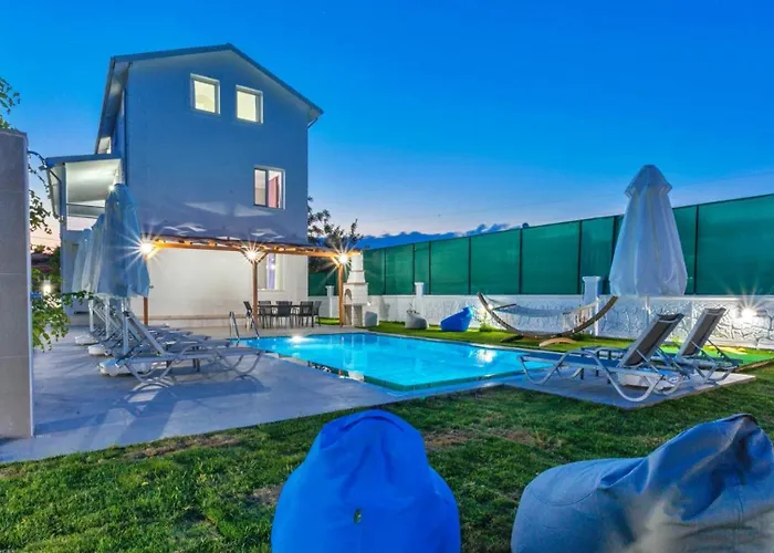 Fethiye 4 Bedroom Villa 2555