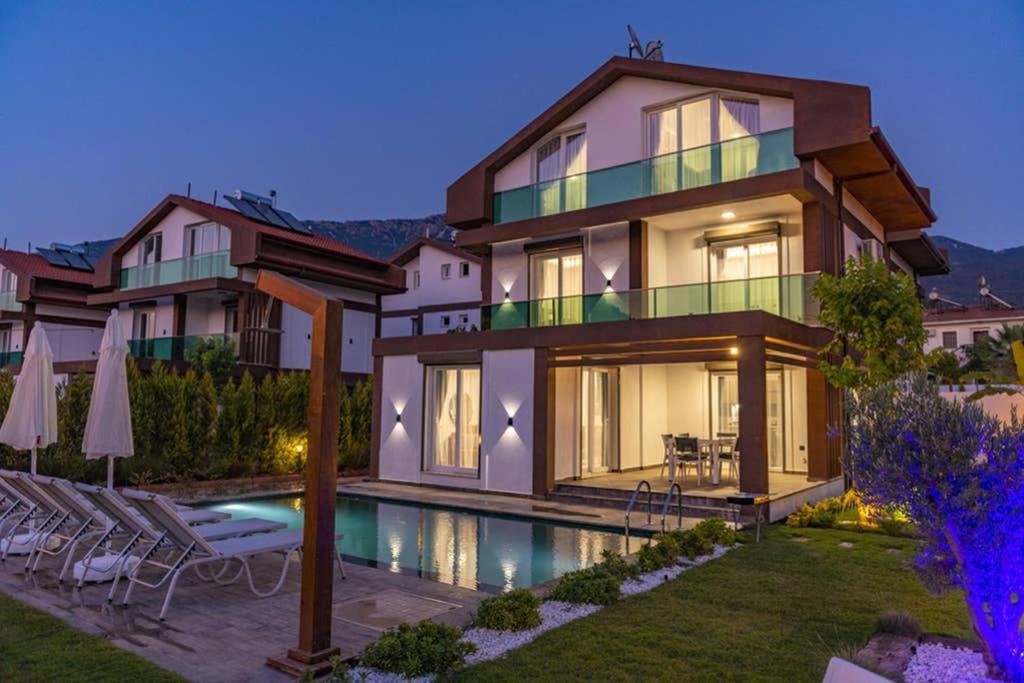 Bella- 4 Bedroom In Oludeniz Villa Fethiye