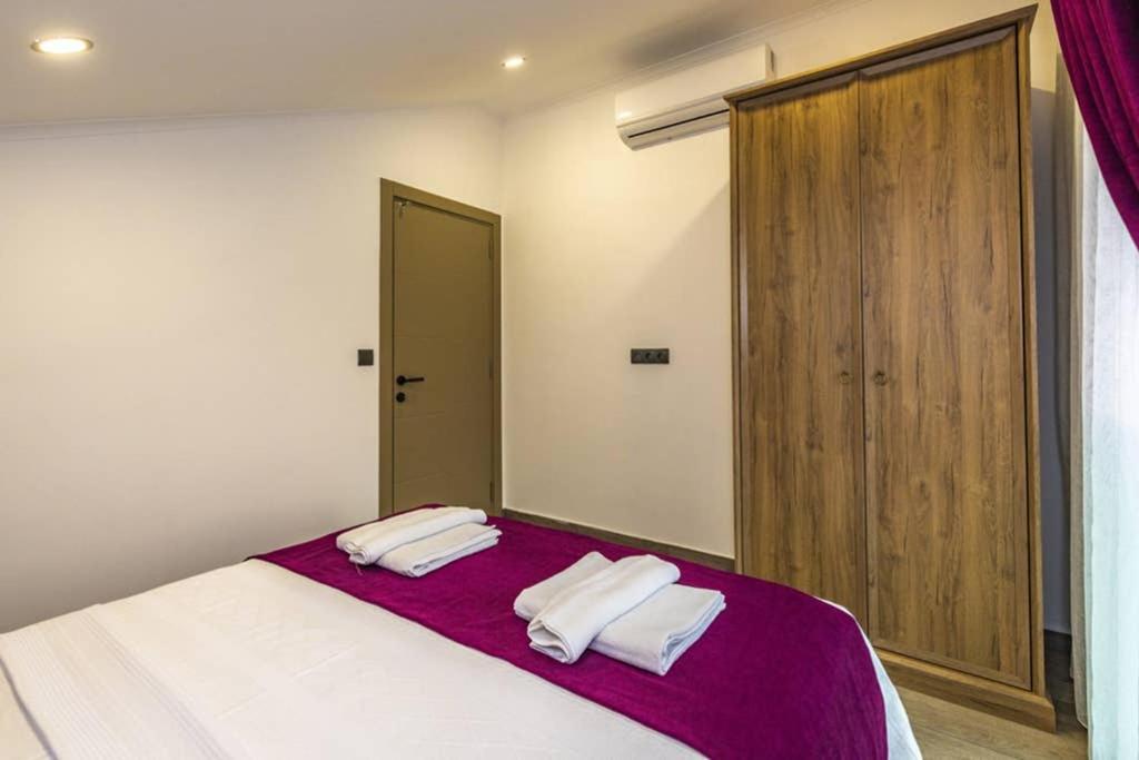 Bella- 4 Bedroom In Oludeniz Villa