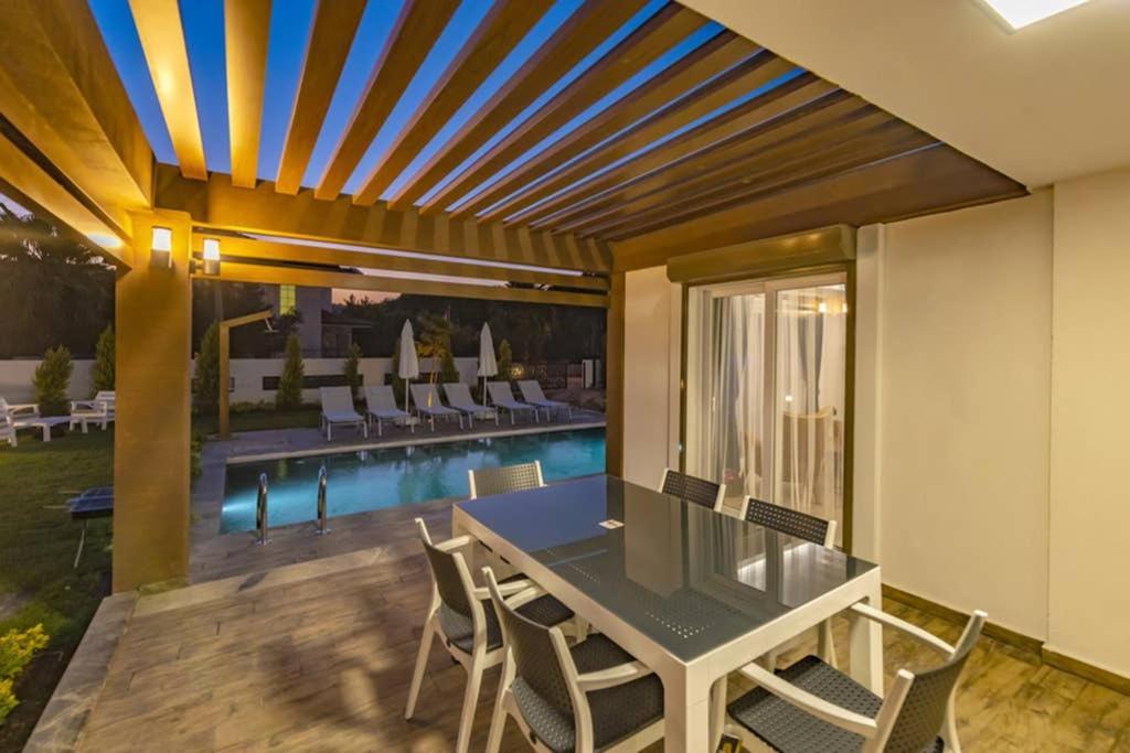 Bella- 4 Bedroom In Oludeniz Fethiye