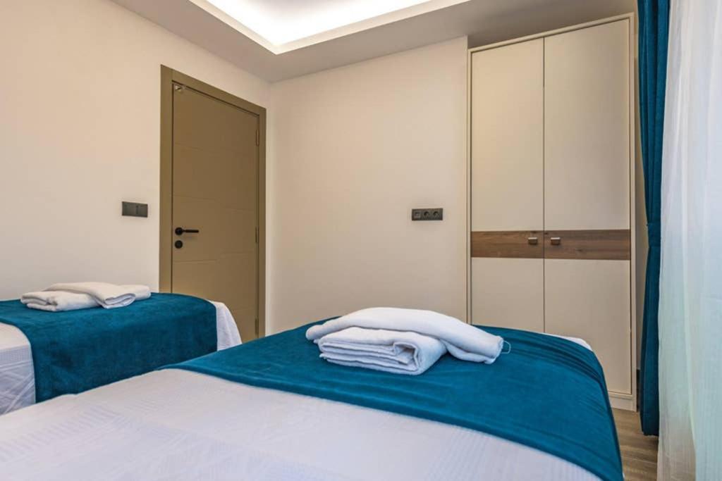 Bella- 4 Bedroom In Oludeniz Villa *
