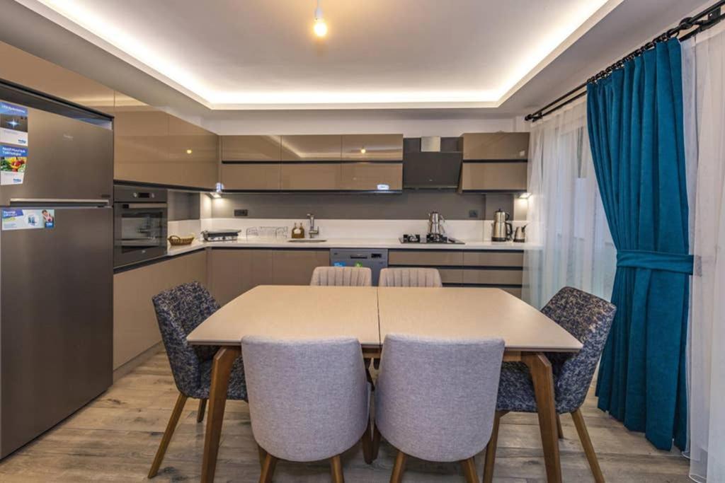 Villa Bella- 4 Bedroom In Oludeniz