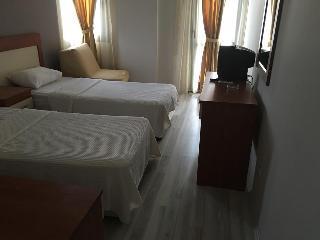Golden Moon Otel 3*