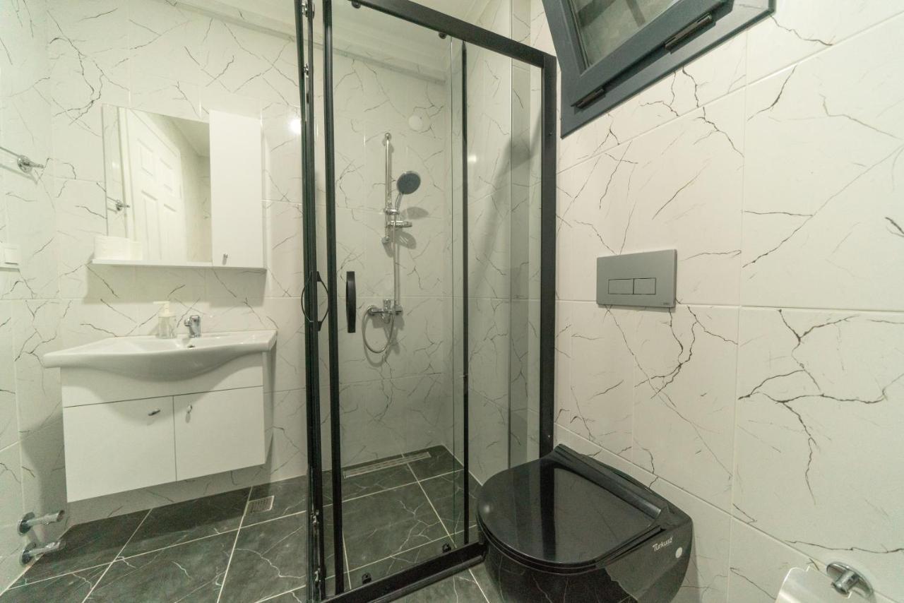 F48 Aparts Apartment *