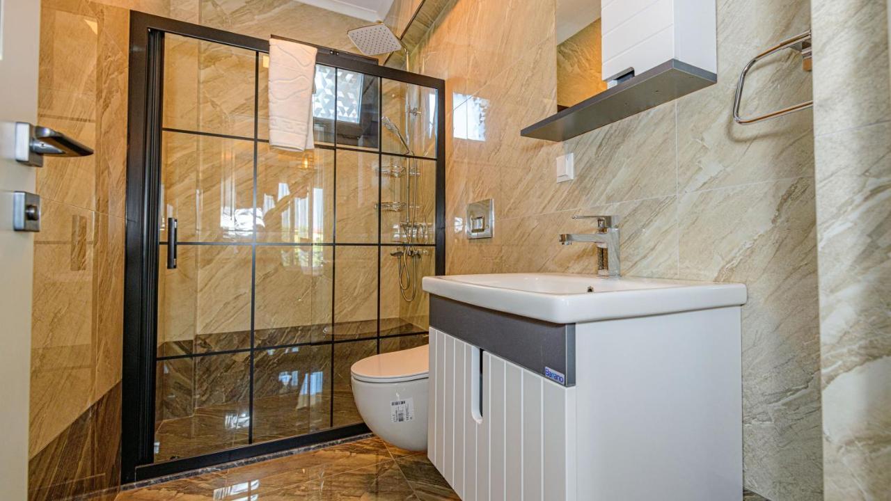 Söğüt 4 - 4 Bedroom With Jacuzzi In Villa Fethiye