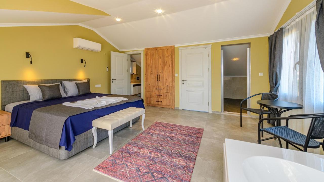 Söğüt 4 - 4 Bedroom With Jacuzzi In Villa *