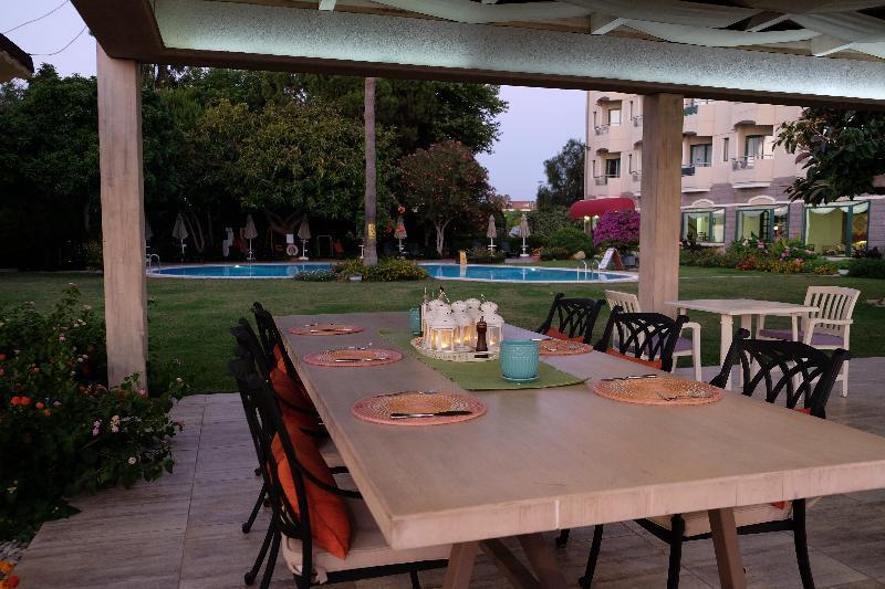 Mutlu Hotel