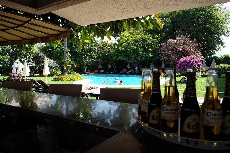 Mutlu Hotel 3*